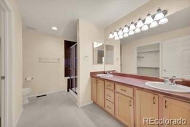 23653 E Links Place, Aurora, CO 80016