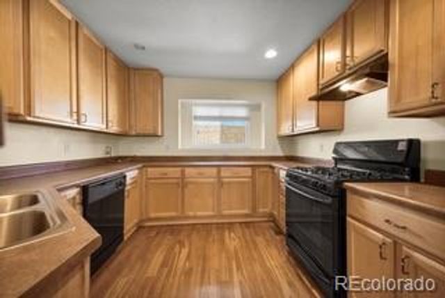 23653 E Links Place, Aurora, CO 80016