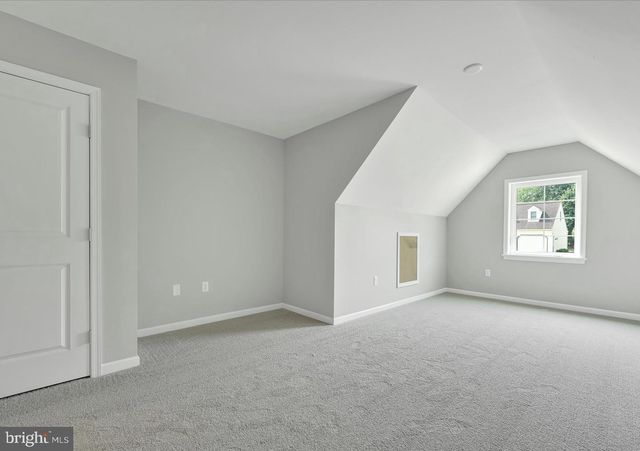 8 LANTERN CT, Carlisle, PA 17013