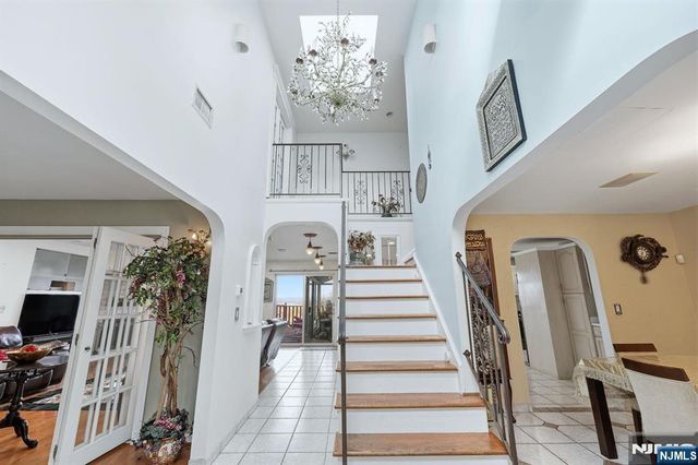 703 Stewart Street, Ridgefield, NJ 07657