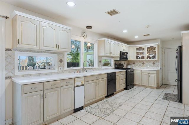 703 Stewart Street, Ridgefield, NJ 07657