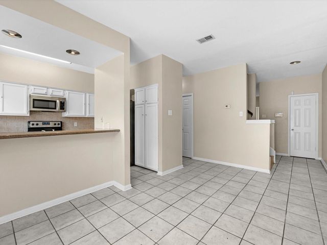 2428 Bering Drive 2428, Houston, TX 77057