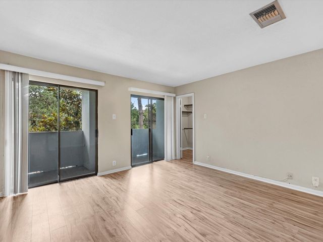 2428 Bering Drive 2428, Houston, TX 77057