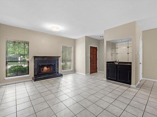 2428 Bering Drive 2428, Houston, TX 77057