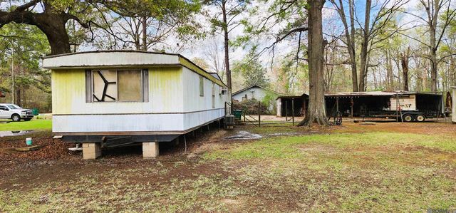 27678 Wisconsin Ln, Holden, LA 70744