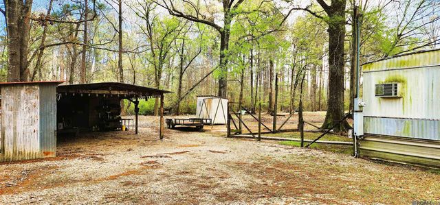 27678 Wisconsin Ln, Holden, LA 70744