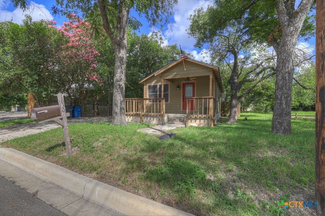 1630 Katy Street, New Braunfels, TX 78130