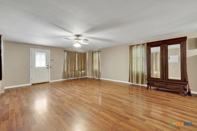 1630 Katy Street, New Braunfels, TX 78130