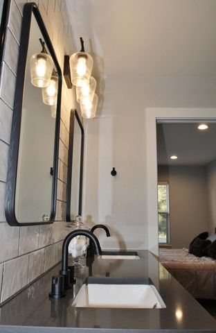 945 Hanks Street, Klamath Falls, OR 97601