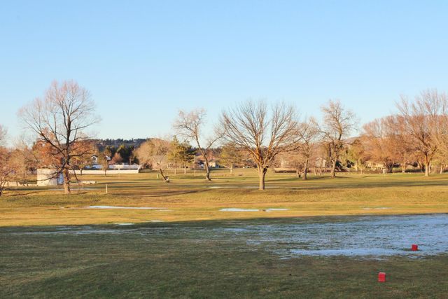 945 Hanks Street, Klamath Falls, OR 97601