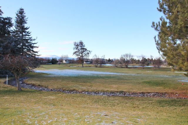 945 Hanks Street, Klamath Falls, OR 97601