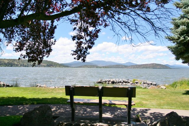 945 Hanks Street, Klamath Falls, OR 97601