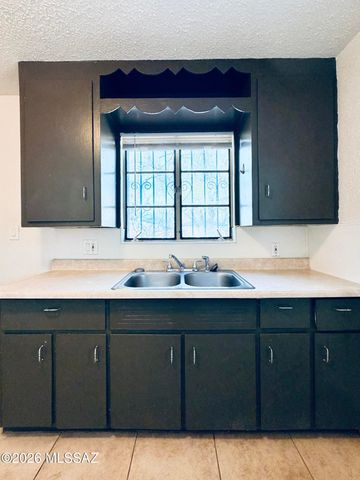 3830 E 2nd St Unit 6, Tucson, AZ 85716