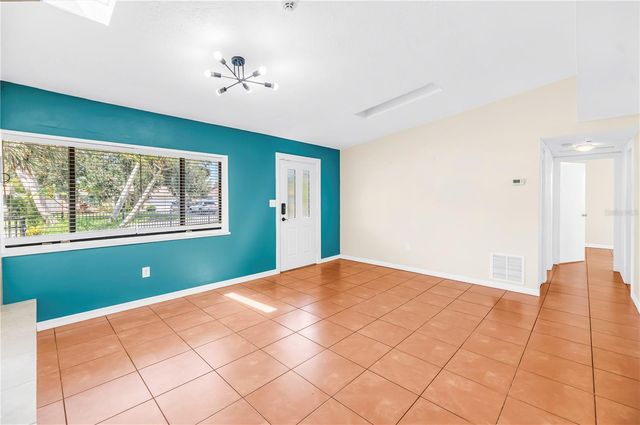 7740 40TH TERRACE N, St Petersburg, FL 33709