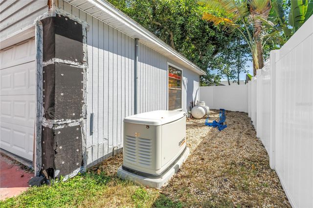7740 40TH TERRACE N, St Petersburg, FL 33709