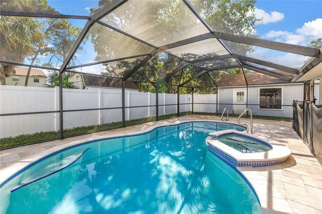 7740 40TH TERRACE N, St Petersburg, FL 33709
