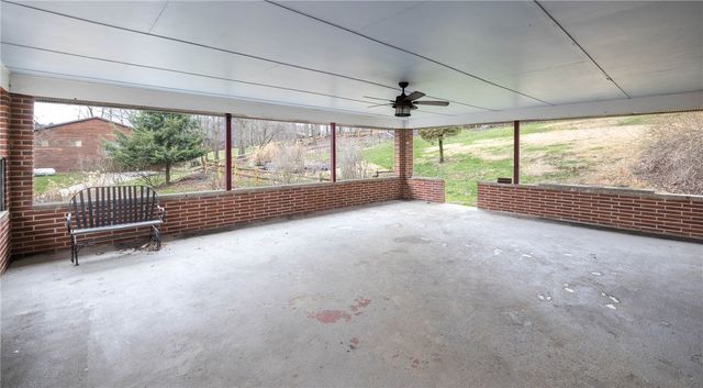 137 Hornhead Rd, Mt Pleasant Twp, PA 15057