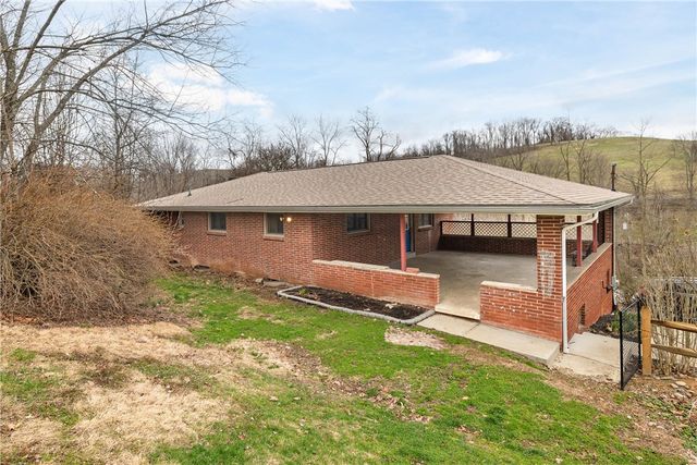 137 Hornhead Rd, Mt Pleasant Twp, PA 15057