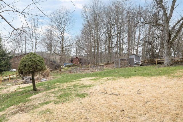137 Hornhead Rd, Mt Pleasant Twp, PA 15057