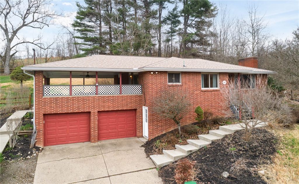 137 Hornhead Rd, Mt Pleasant Twp, PA 15057