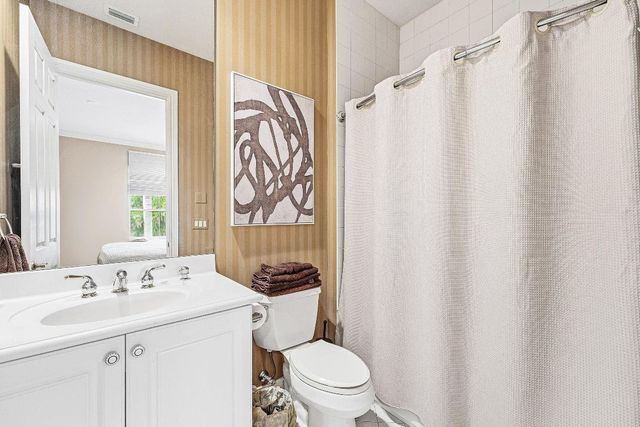 120 Palm Bay Drive C, Palm Beach Gardens, FL 33418