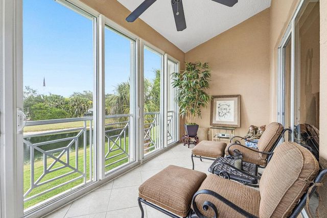 120 Palm Bay Drive C, Palm Beach Gardens, FL 33418