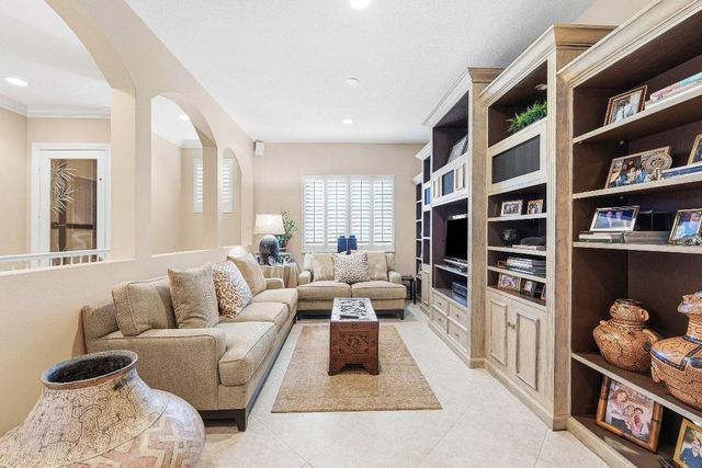 120 Palm Bay Drive C, Palm Beach Gardens, FL 33418