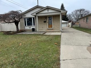 7176 N Gulley Road, Dearborn Heights, MI 48127