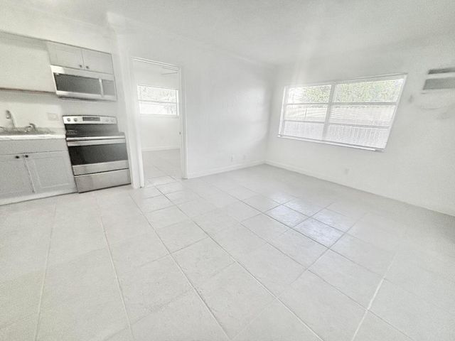 531 S C Street 1, Lake Worth Beach, FL 33460