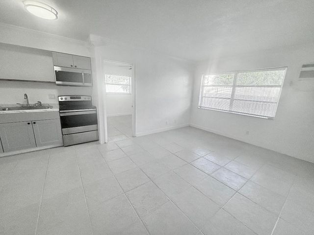 531 S C Street 1, Lake Worth Beach, FL 33460
