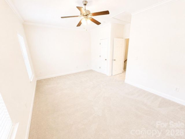 4376 Yoruk Forest Lane, Charlotte, NC 28211