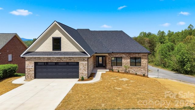 426 Huntington Woods Street SE, Lenoir, NC 28645