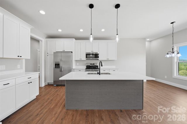 426 Huntington Woods Street SE, Lenoir, NC 28645