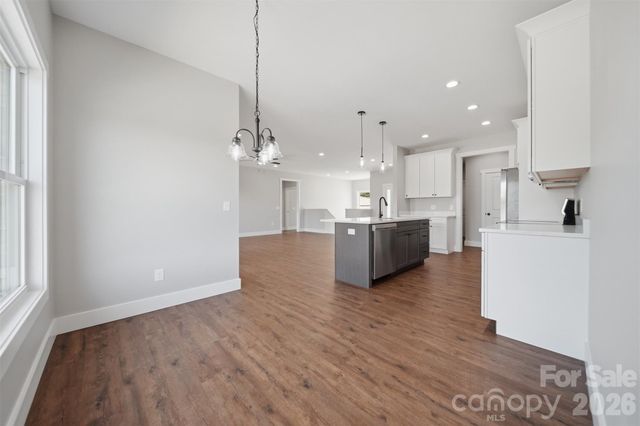 426 Huntington Woods Street SE, Lenoir, NC 28645