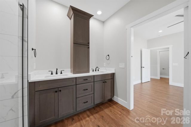 426 Huntington Woods Street SE, Lenoir, NC 28645