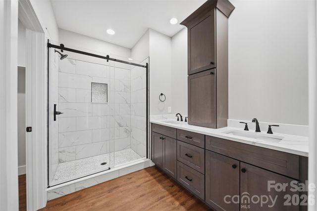 426 Huntington Woods Street SE, Lenoir, NC 28645
