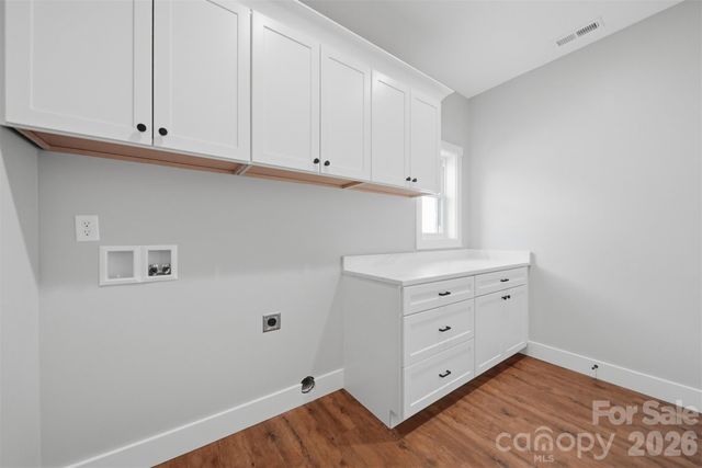 426 Huntington Woods Street SE, Lenoir, NC 28645