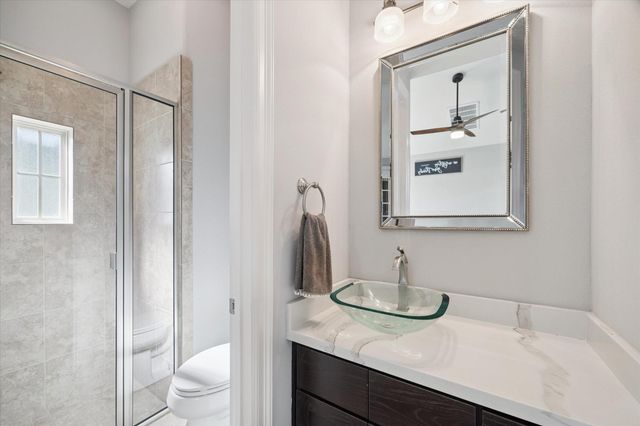 10 Marin Creek Place, Spring, TX 77389