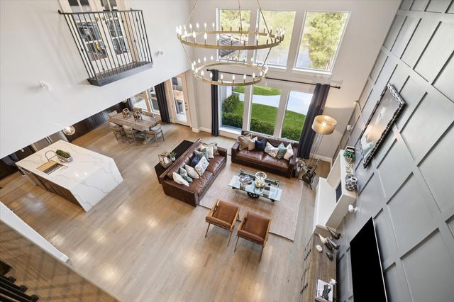 10 Marin Creek Place, Spring, TX 77389