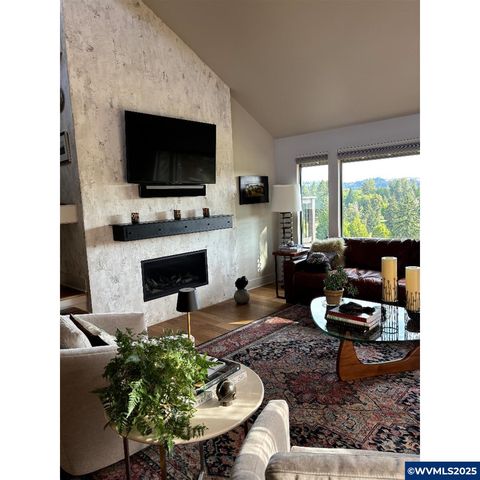 3421 Augusta National Dr S, Salem, OR 97302