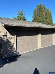 3421 Augusta National Dr S, Salem, OR 97302