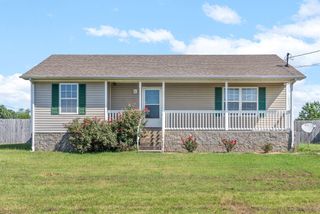 100 Karen Ct, Oak Grove, KY 42262