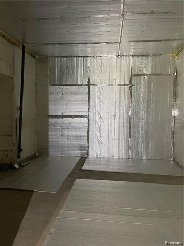 301 S Oakwood, Detroit, MI 48217