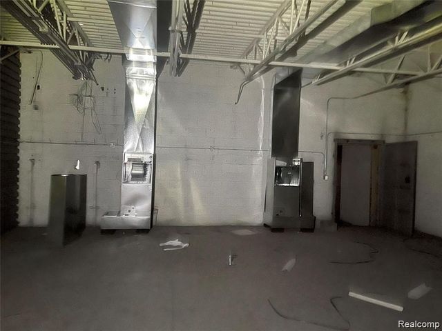 301 S Oakwood, Detroit, MI 48217