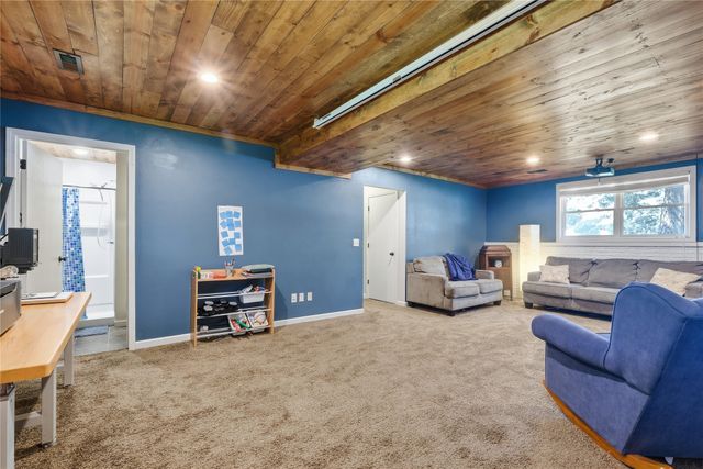 1306 Hazel Street, Pella, IA 50219