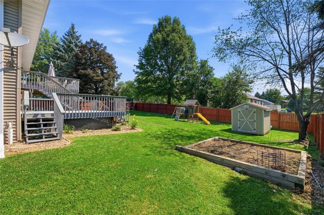 1306 Hazel Street, Pella, IA 50219