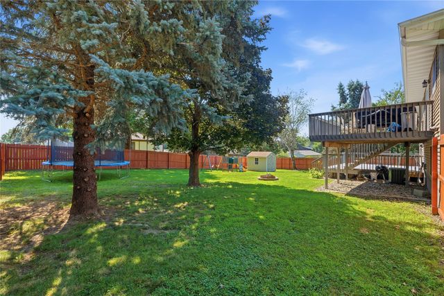 1306 Hazel Street, Pella, IA 50219
