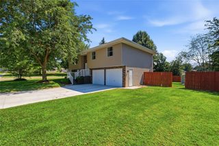 1306 Hazel Street, Pella, IA 50219
