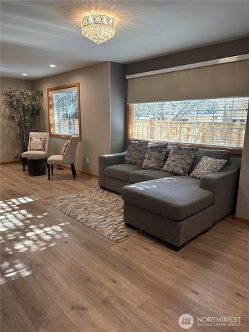 11526 NE 116th Street, Kirkland, WA 98034