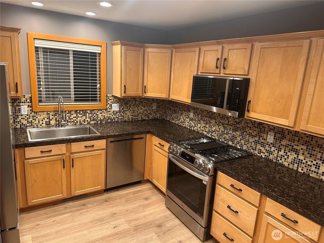 11526 NE 116th Street, Kirkland, WA 98034